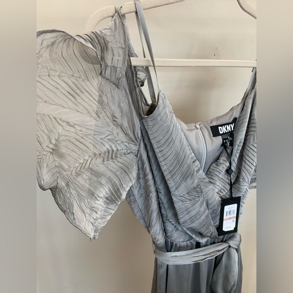 NWT DKNY Formal Gown ~ silver - Picture 6 of 8
